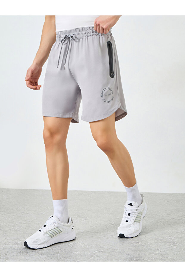 شورت رجالي مطبوع بجيوب وسحاب بقصة عادية