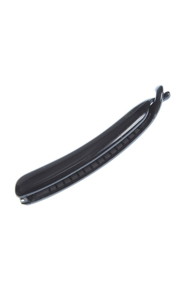 Cleste simplu negru