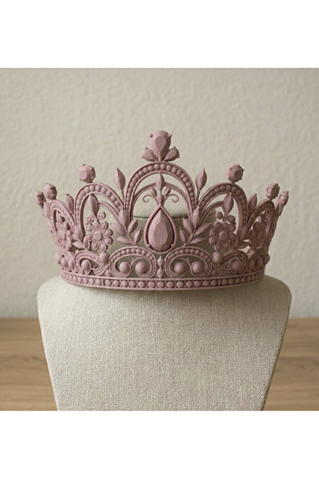 Princess Crown / Elegant Royal Tiara – Decorative Accessory
