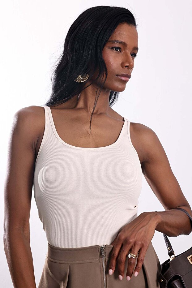 Stone U-Neck Ribbed Basic Athlete Top