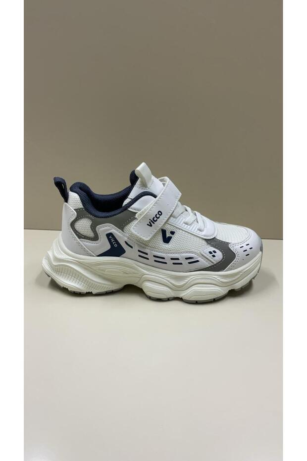 Tag White Sports Shoes