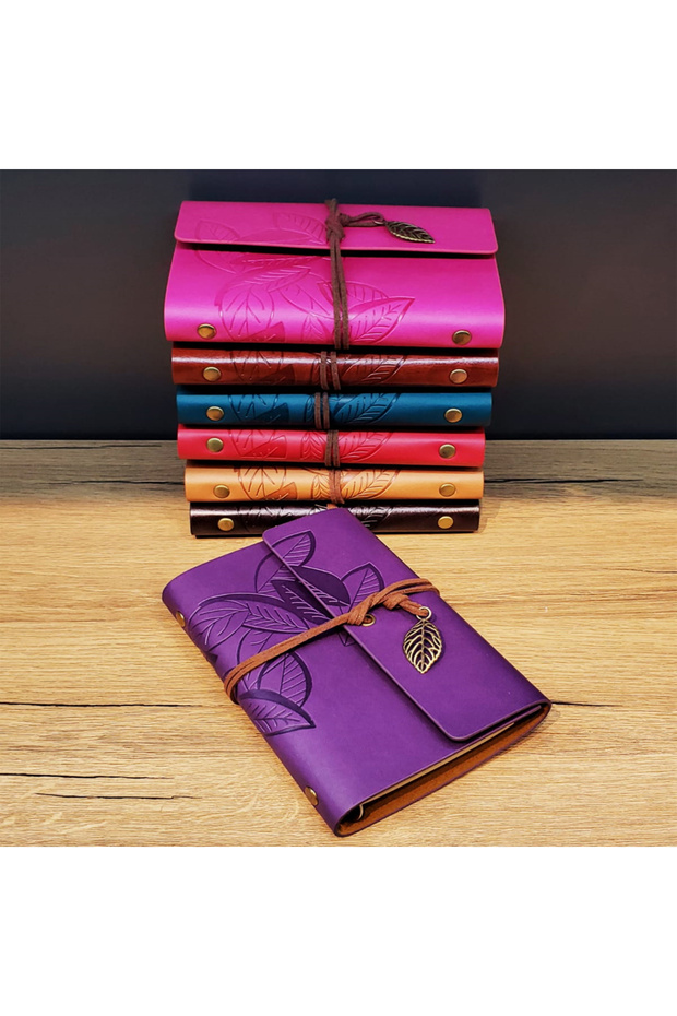 دفتر ملاحظات من الجلد بنمط أوراق الشجر من ريفر وورلد - 1