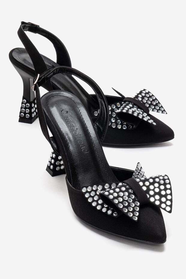 Carnıyarık Heeled Sandals with Heel and Bowtie Stones Black Zra