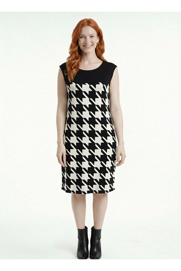 Women's Black and White Patterned Sleeveless Above-Knee Dress