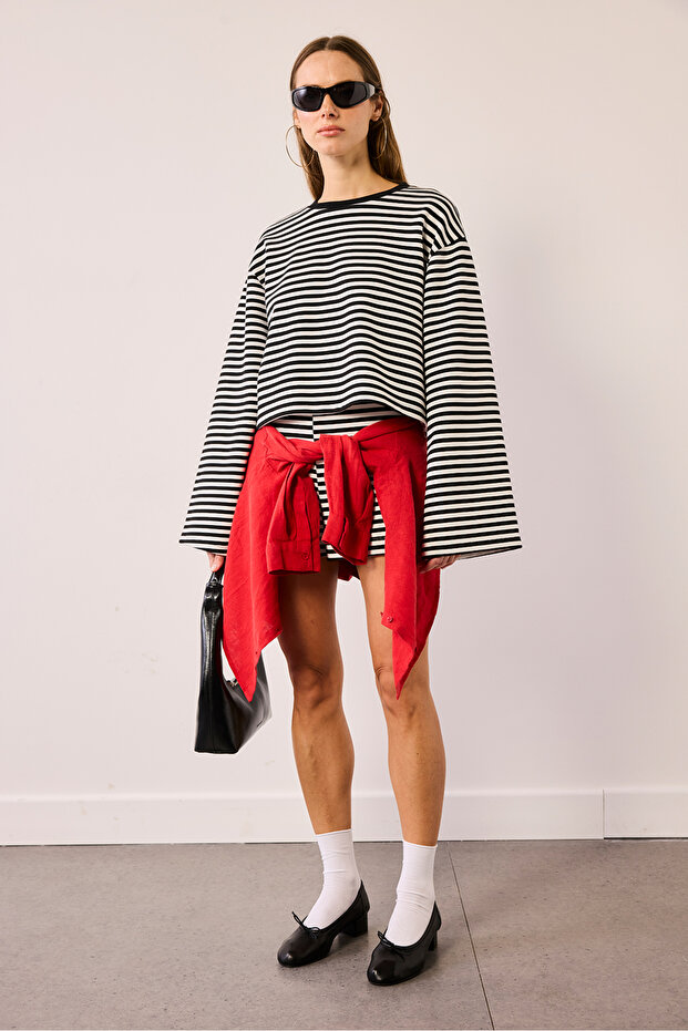 Striped Basic T-shirt - 2