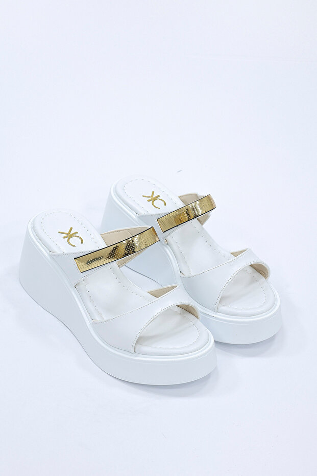 Dl 51 Thick Soled Buckle Slippers