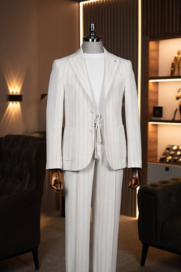 Jager Sport Suit – for a Flawless Posture, Choose 1 Size Larger.