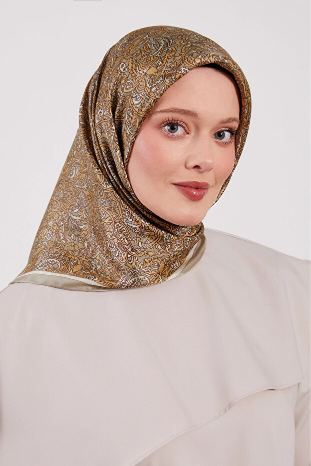 وشاح كريستال بنمط عرقي 2 أخضر زيتي