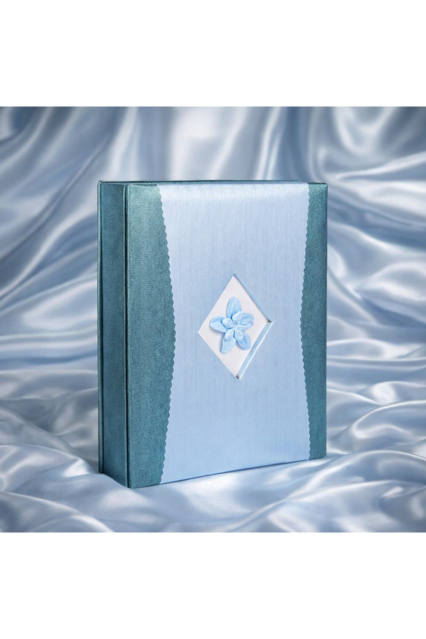 13X18 Photo Album 60-Piece Blue Floral Album - 60 Photo Capacity