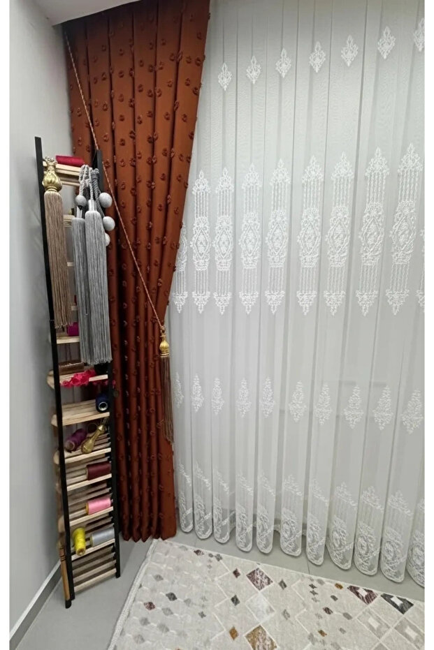 4528 ASEL 1/3 ستارة تول مطوية APM