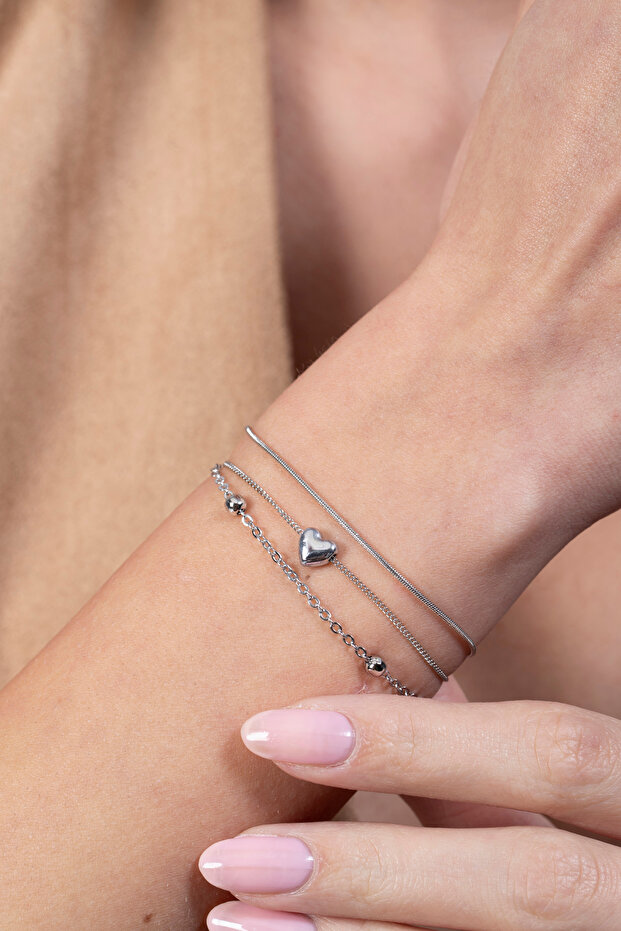 Women's Heart Detailed Multi-Chain Bracelet