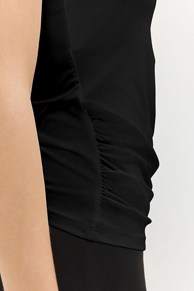 Square Neck Thick Strap Basic Athlete's Undershirt - 2
