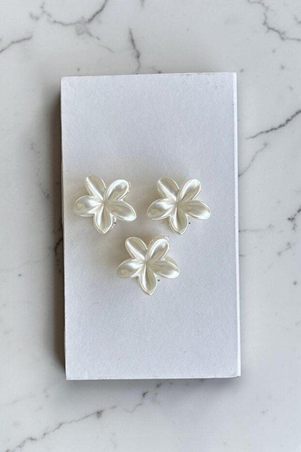 Tiny 3-piece pearlescent lotus model hair clip 4 cm