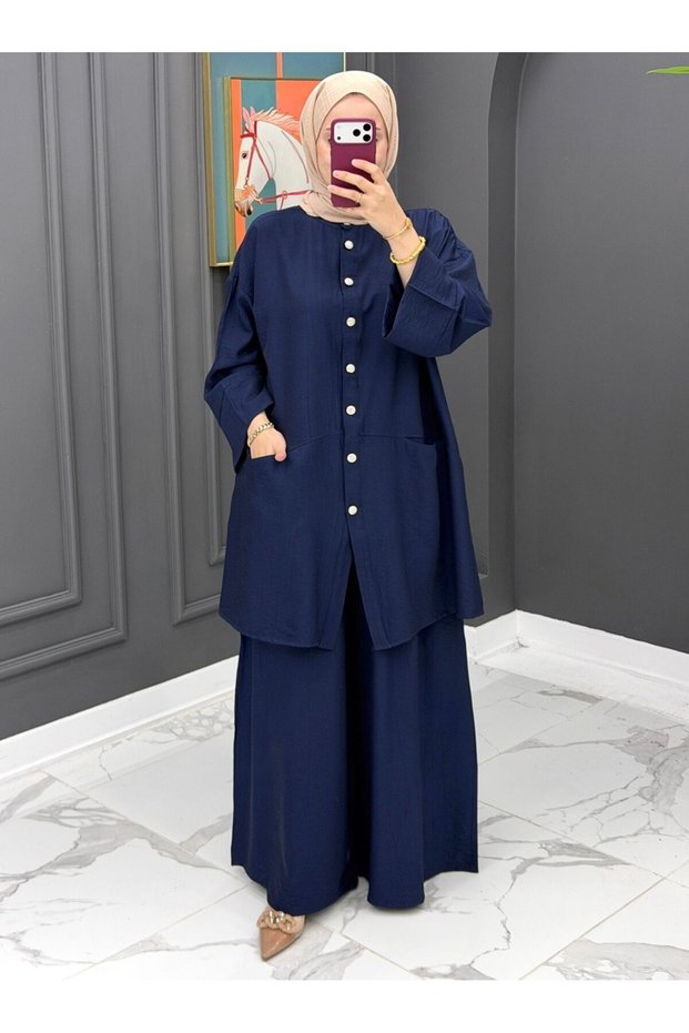 طقم إسلامي مكون من قطعتين بتصميم مريح ومفصل بالتفاصيل على شكل أزرار