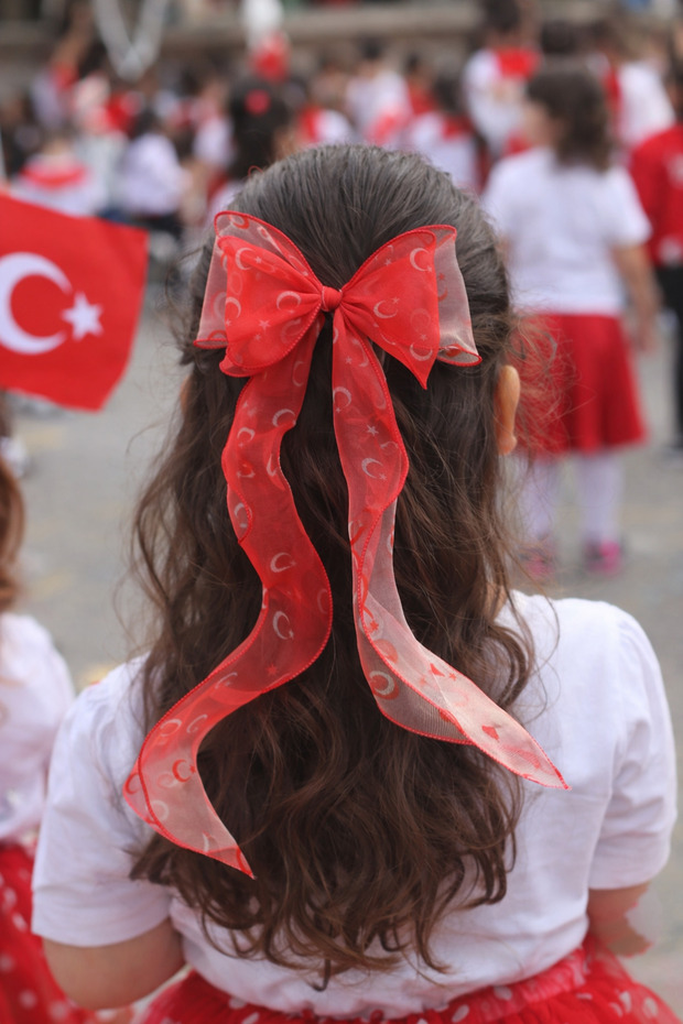 23 April Special Moon and Star Patterned Red Bow Hair Clip – Ribbon Detailed Hair Accessory for Girls
