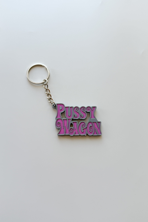 سلسلة مفاتيح فضية من نوع "Pussy Wagon" من فيلم "Kill Bill"