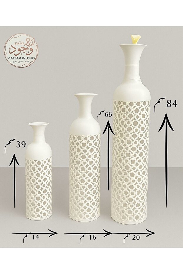 3 مزهريات بشكل عصري بمقاسات مختلفة