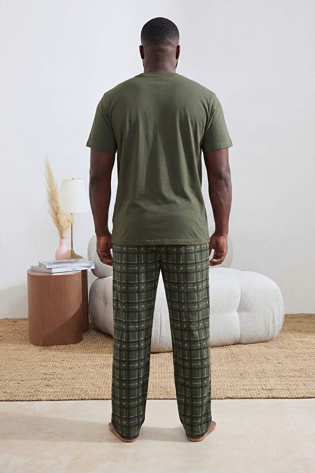 Yeşil Büyük Beden Regular/Normal Kesim Baskılı Alt Ekose Desen Pijama Takımı TMNSS26AI00011 - 3