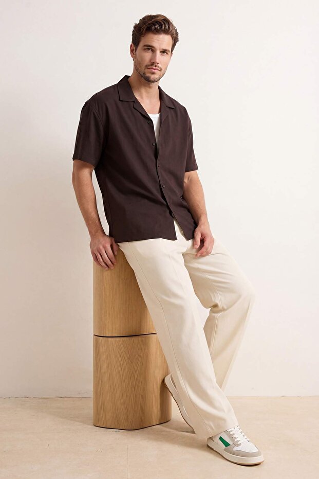 Kahverengi Normal Kalıp/Regular Fit &100 Pamuk Gabardin Kısa Kol Dokuma Erkek Gömlek TMNSS26GO00016 - 1