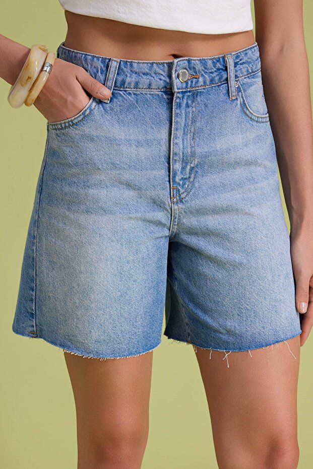 Açık Mavi %100 Pamuk Yüksek Bel Denim City Şort TWOSS26SR00095 - 4