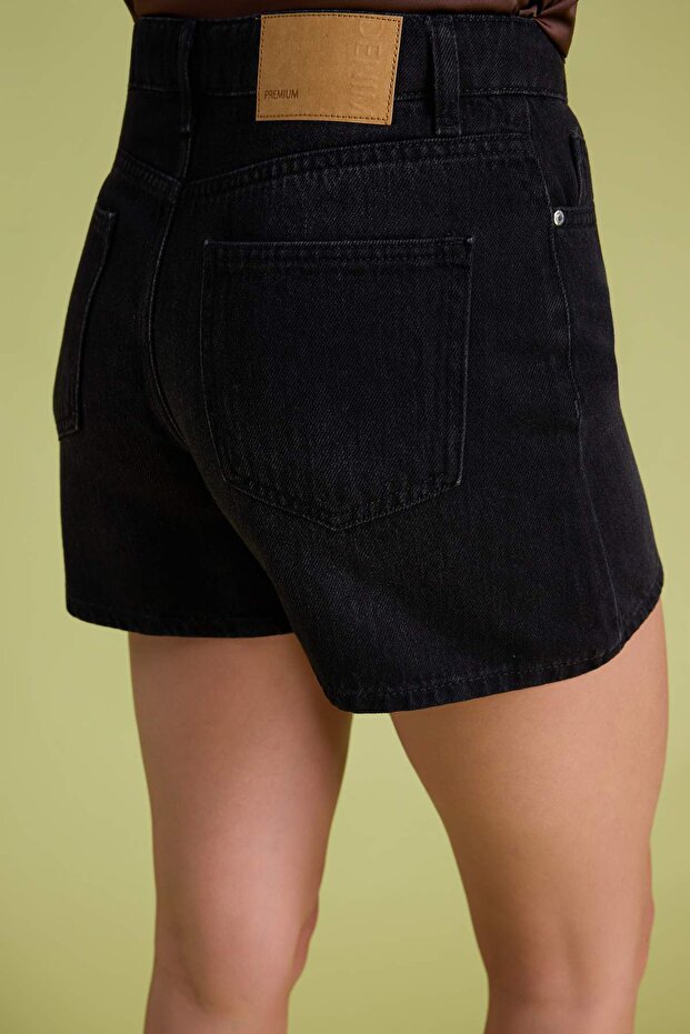 Premium Siyah Tencel Karışımlı Kumaş City Boy Denim Şort TWOSS26SR00186 - 4