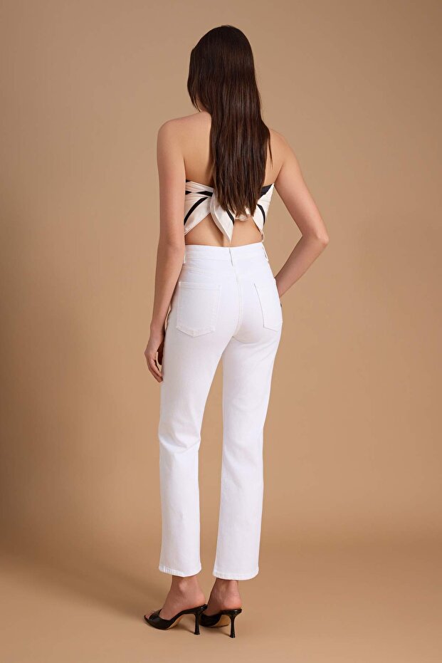 Beyaz Yüksek Bel Orta Esnek Straight Düz Kesim Jeans TWOSS26JE00215 - 4