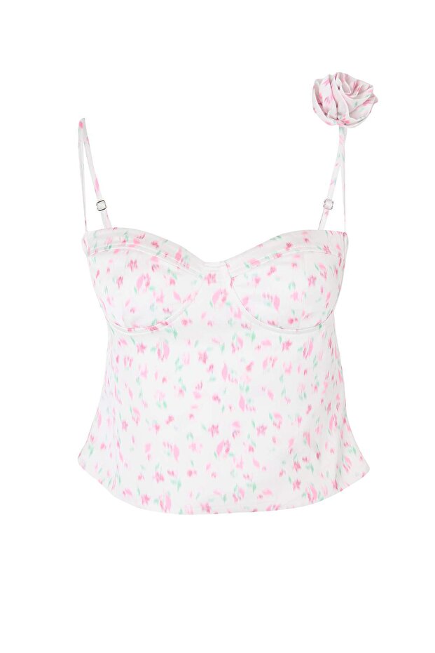 Limited Edition Beyaz Çiçekli Kalp Yaka Çiçek Aksesuarlı Dokuma Saten Bluz TPRSS26BZ00066 - 6