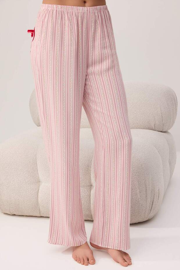 Çok Renkli Çiçekli Kalp Detaylı Viskon Dokuma Pijama Takımı THMSS26PT00006 - 4