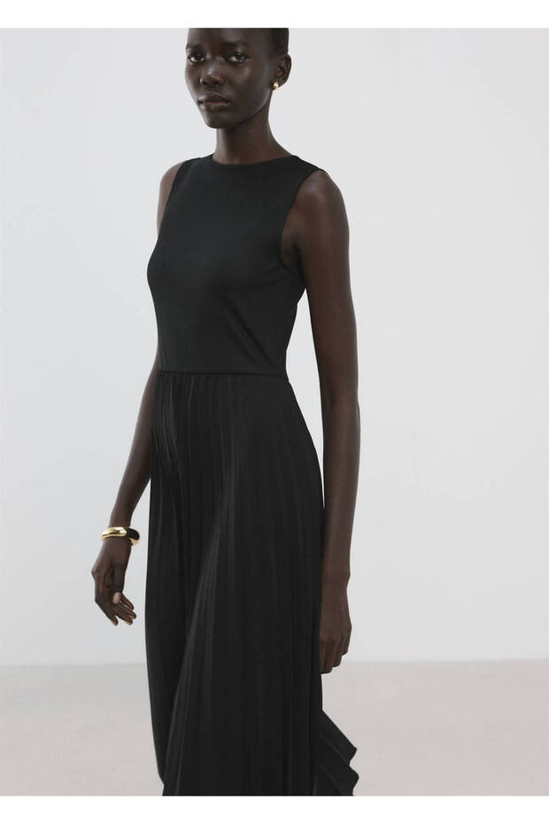 Dress with Contrasting Belt
