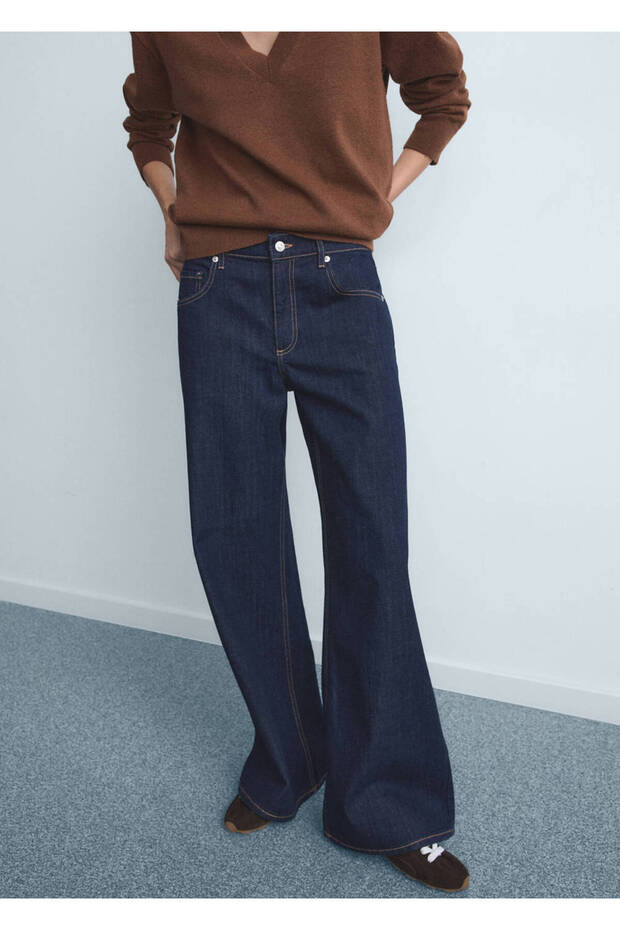 Wide Leg Low Waisted Jeans