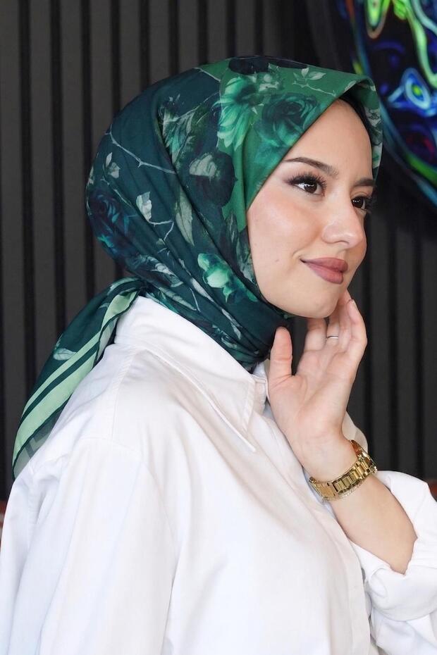 Leaf Pattern Green Cotton Scarf