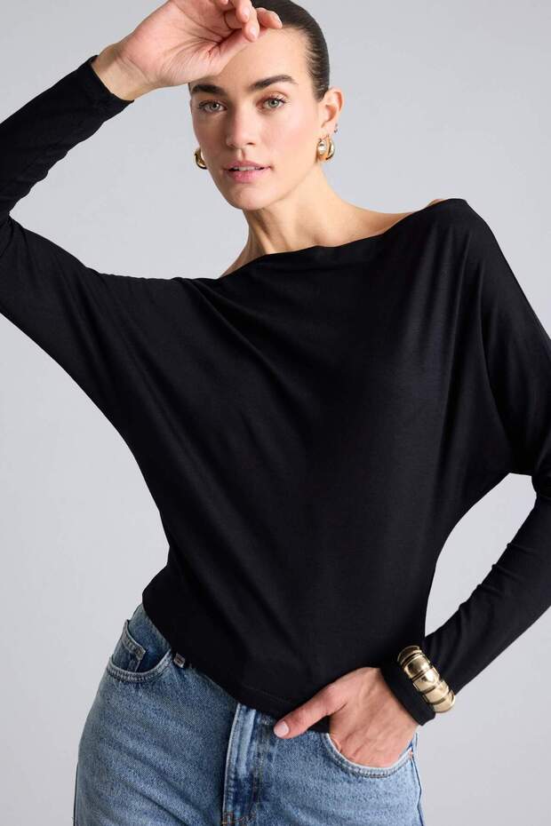 Slim Fit Boat Neck Long Sleeve T-Shirt H6216Ax26Sp