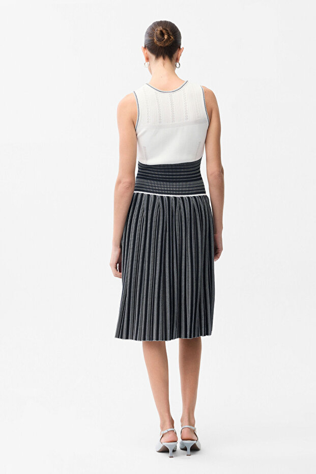 Kolsuz Pliseli Triko Elbise - 6