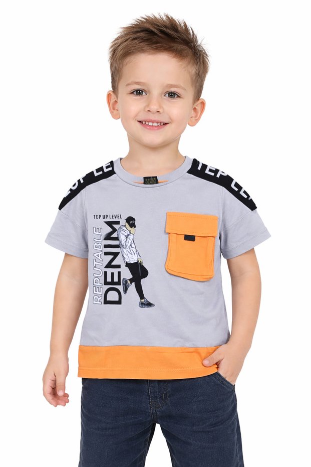 Boy's Reputable Lettering Patterned Pocketed T-Shirt with Lettering on the Shoulders in Gray Color