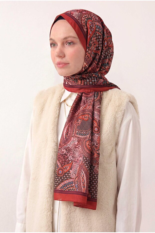 شال ناعم منقوش 70029-06