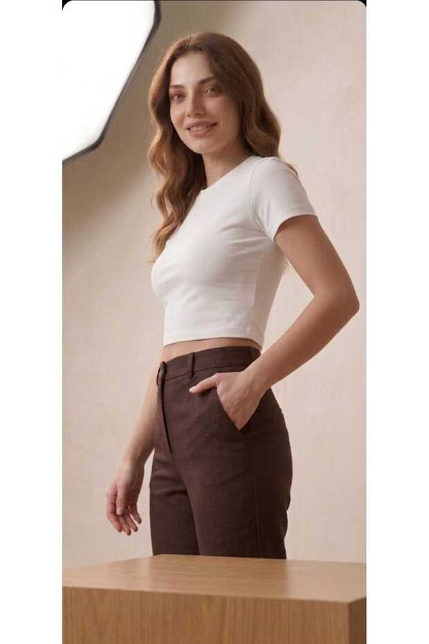 Women's Basic Energetic Crop Top T-Shirt Soft Textured Fit Cut Short Sleeve T-Shirt