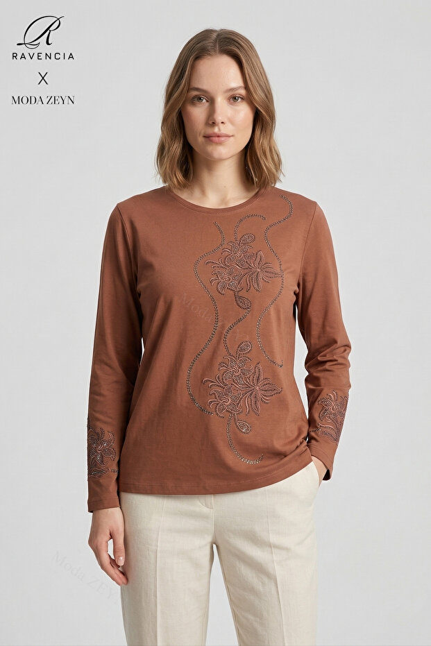Women's Spiral Leaf Patterned Collar and Skirt Stoned Embroidered Slit Lycra Mother Combed Cotton Blouse
