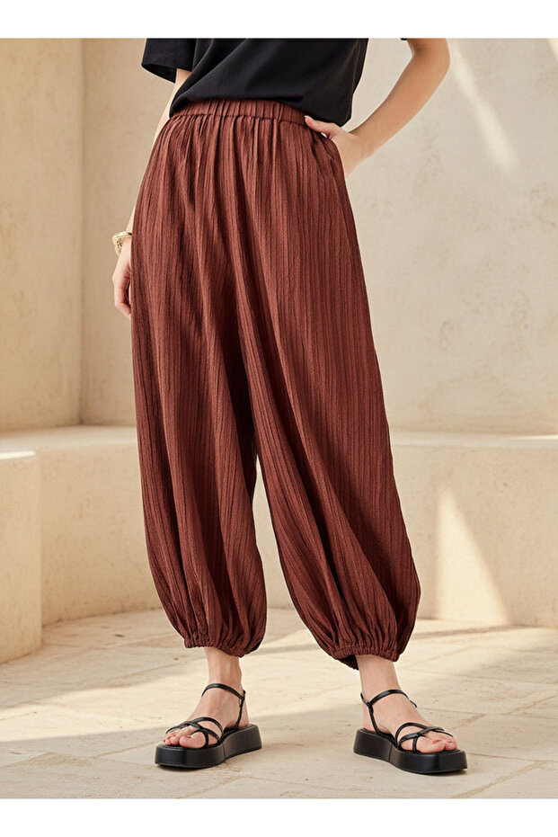 Relaxed Fit Mid-Rise Textured Cotton Harem Pants