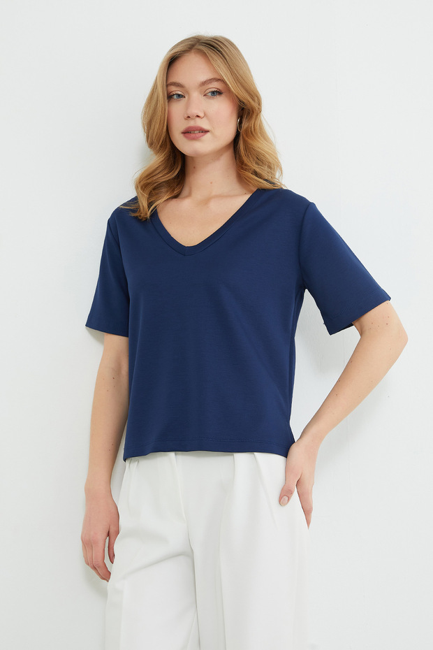 Basic V-Neck Modal T-Shirt - 3