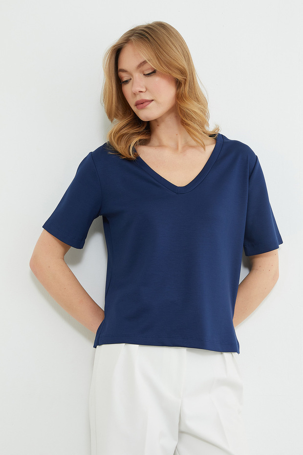 Basic V-Neck Modal T-Shirt - 5