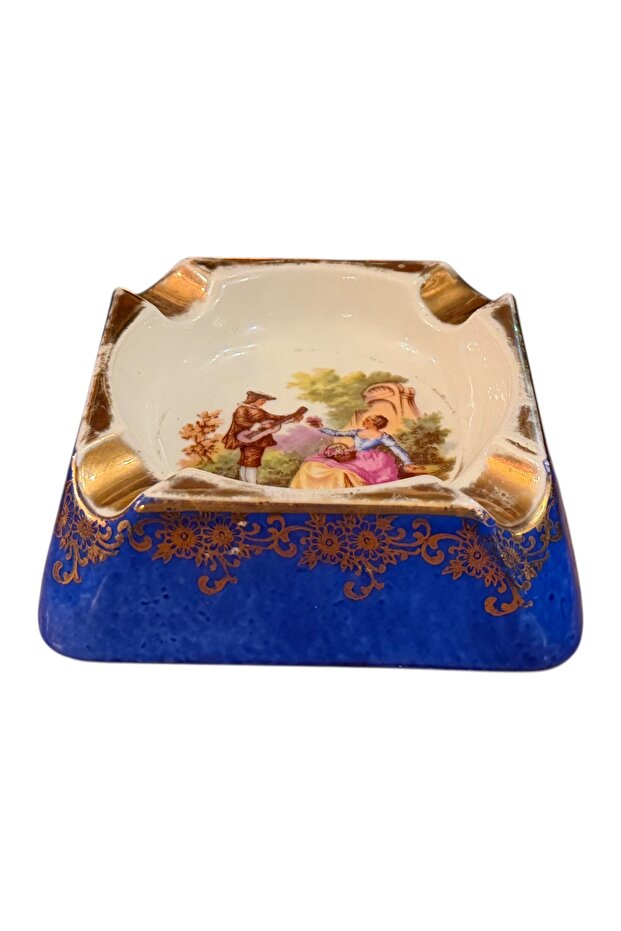 French Limoges Porcelain Ashtray - 11 cm 11 cm 4 cm Dimensions