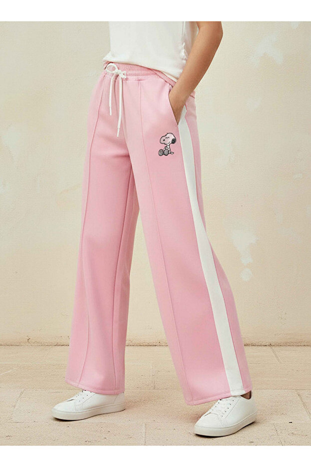 Mid-Rise Wide Leg Joggers