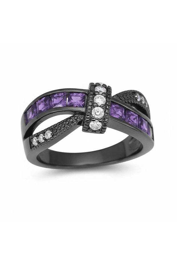 Inel elegant cu piatră violetă