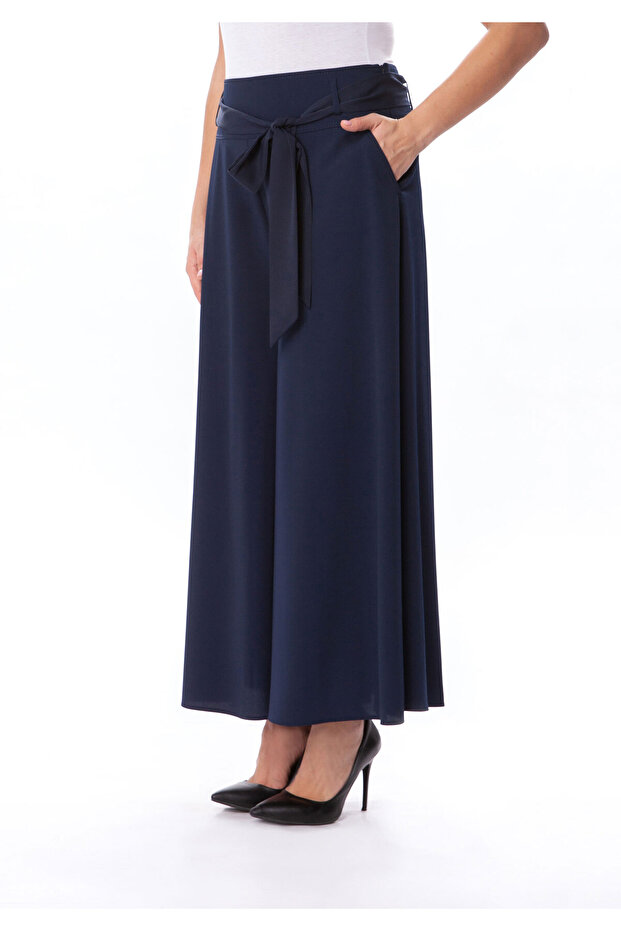 Bolted-Ended Summer Crepe Pants with Bow Detail