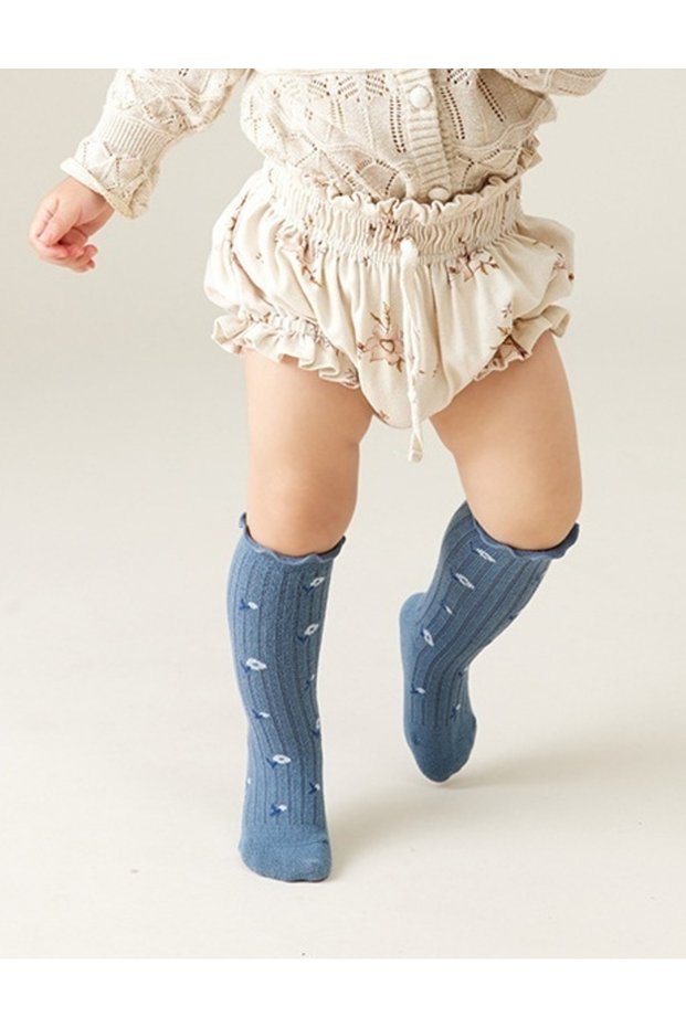 Sosete Ruffle Knee model albastru