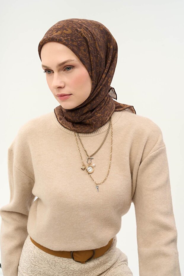 وشاح تينسل مونار بنمط ربيع البلاط باللون البني المرير 90×90