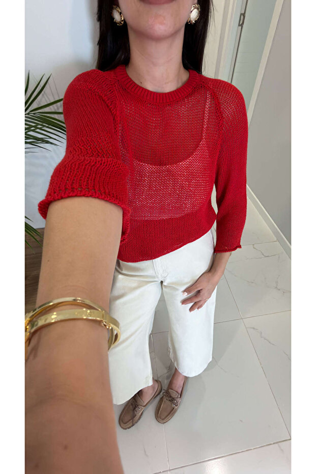 Cholwe Red Crew Neck Knitted Sweater