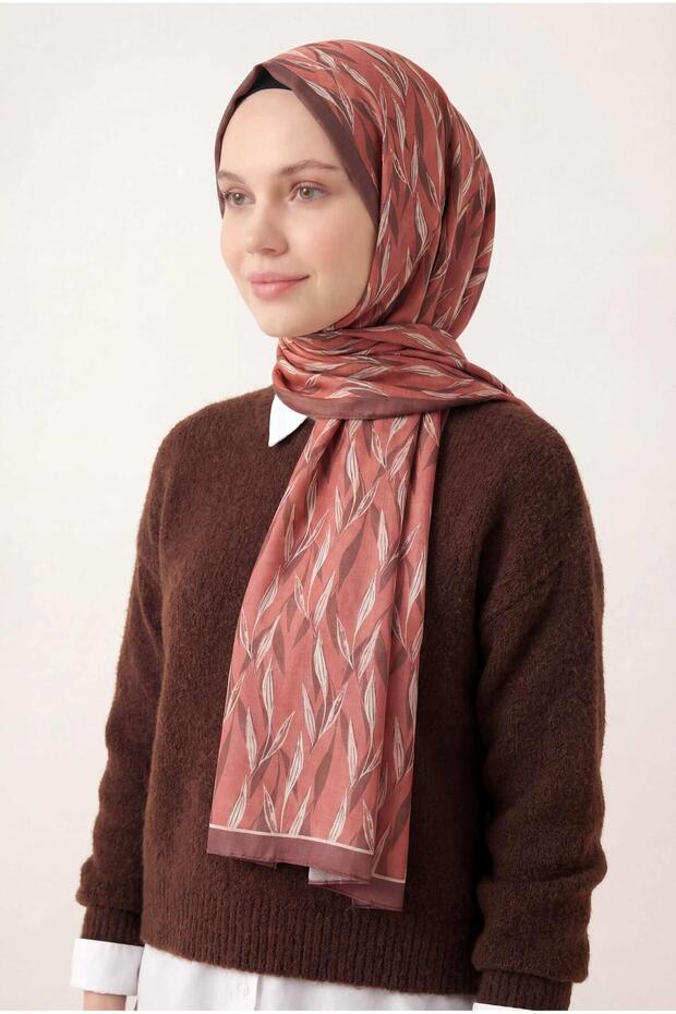 شال ناعم منقوش 70028-06