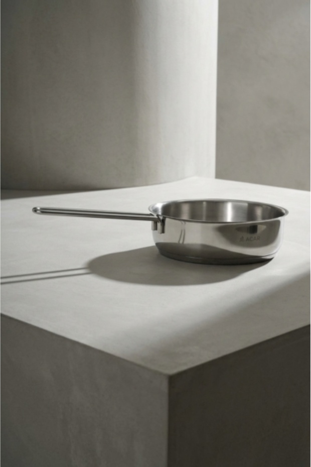 Karat Steel Flat Caçerola - 18 cm Tkebt Metallic