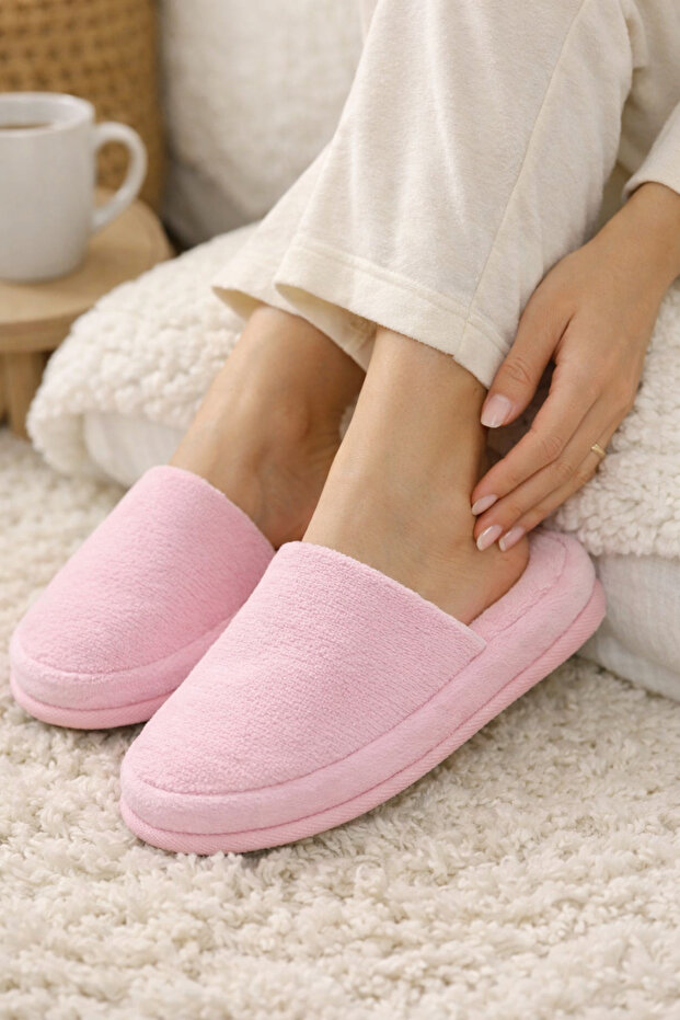 SLIPPERS - 1
